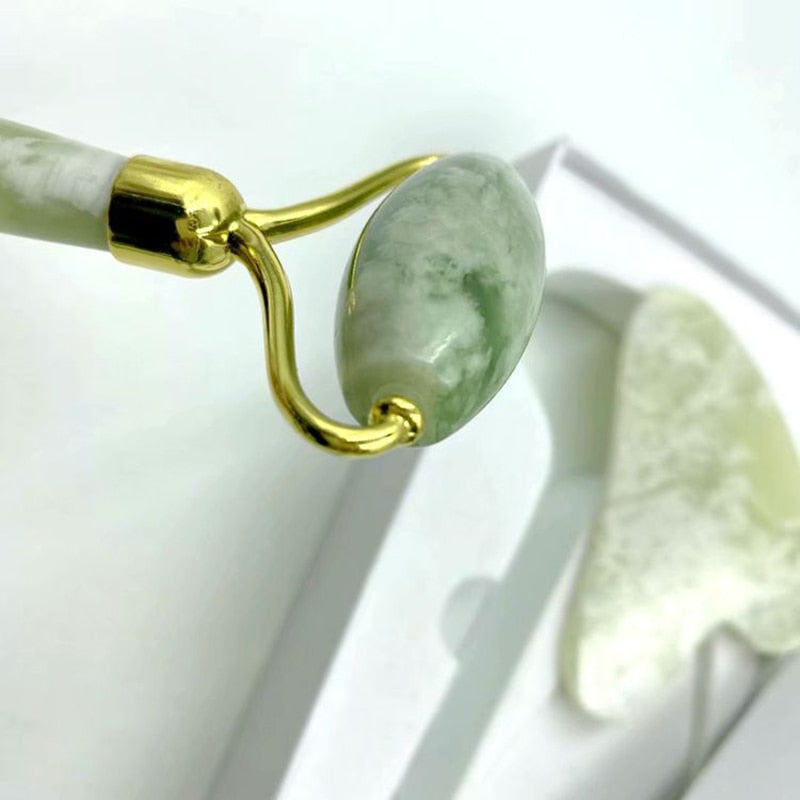 Natural Jade Roller and Gua Sha Set with Box Massager for Face Massage Roller Facial Lift Beauty Skin Care Tools Face Massagers