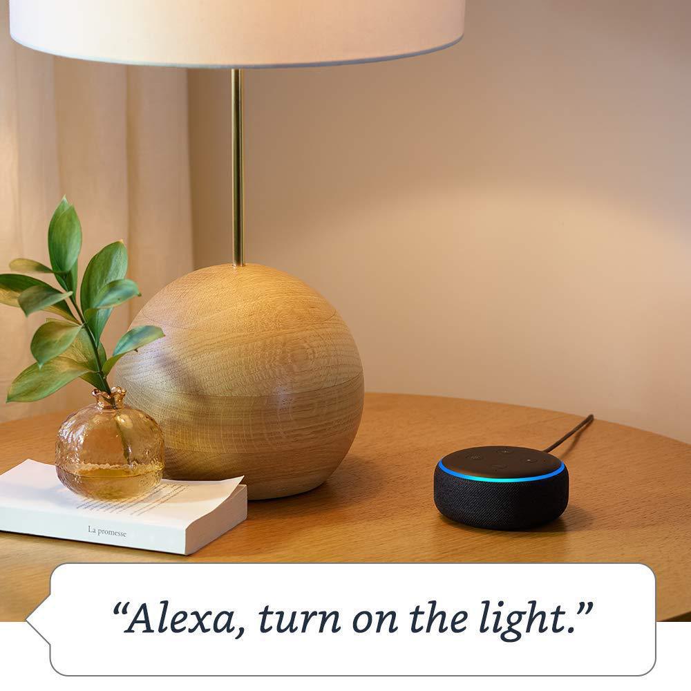 Echo 3 generation AI smart speaker Alexa can control the same series of smart appliances, air conditioner bulb vacuum cleaner.