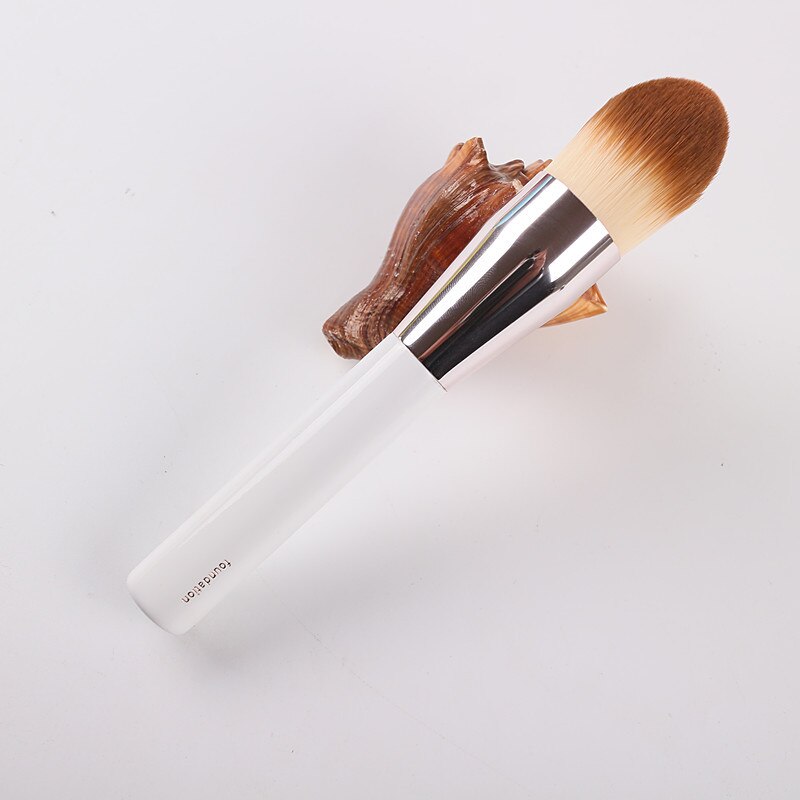 LA MER Large Makeup Brushes Pro Face Beauty Make Up Tool Liquid Foundation BB Cream Blusher Powder Highlight Make Up Brush